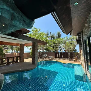 Beach Bungalow At Lanta Hotel Koh Lanta